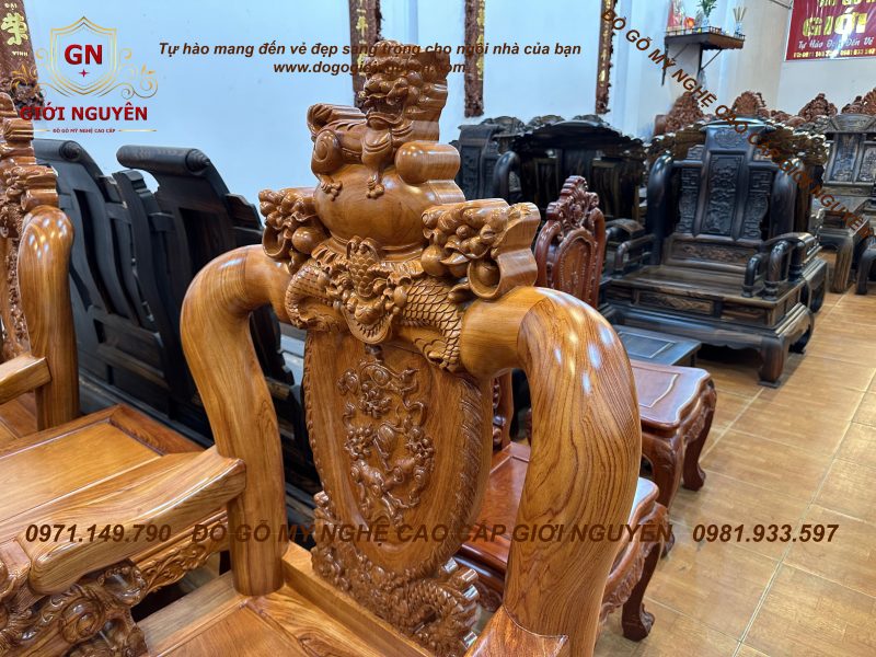 Bộ bàn ghế Nghê đỉnh tay 12 gỗ hương đá