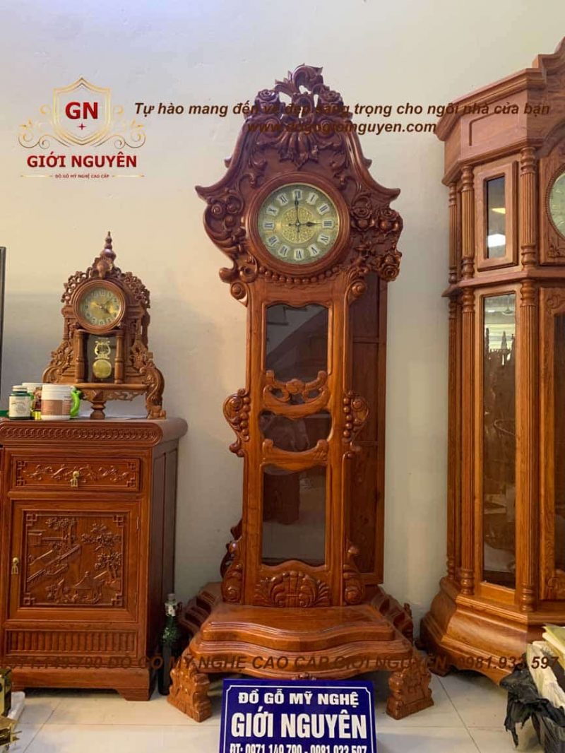 Đồng hồ hoa lá tây gỗ hương đá 1m97